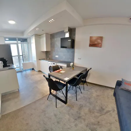Apartment Oneclickrenrt Oasis Chisináu Exterior foto