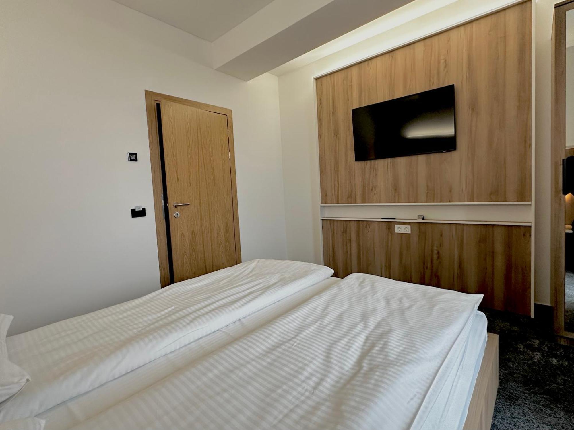 Oneclickrenrt Oasis Apartment